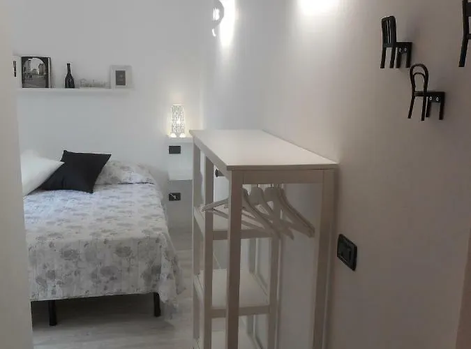 Πανσιόν Borgo Antico Self Check-in Μπέργκαμο